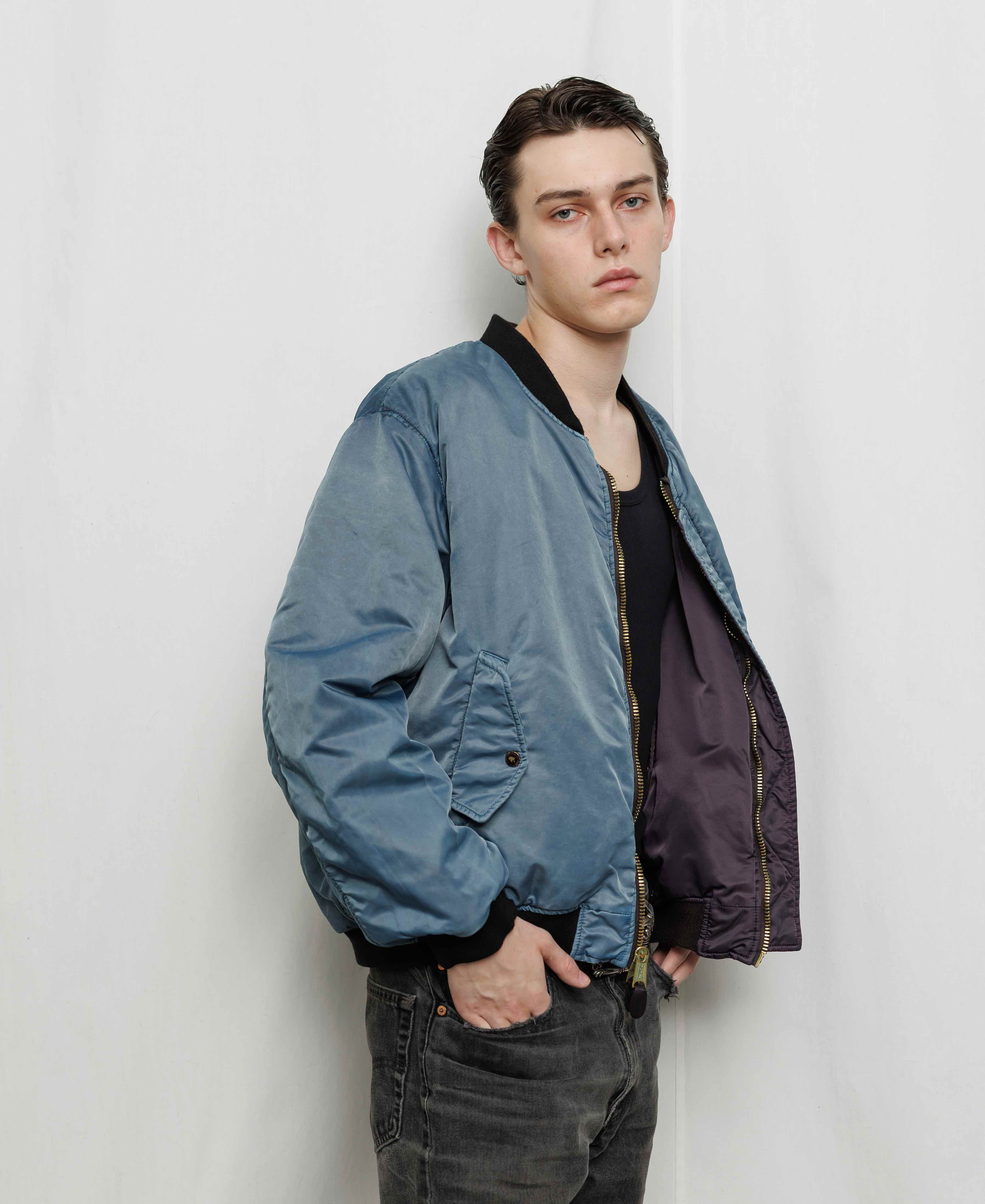 ガーメントダイ ダブルフェイスナイロンボンバージャケット - グリーン x ブラウン