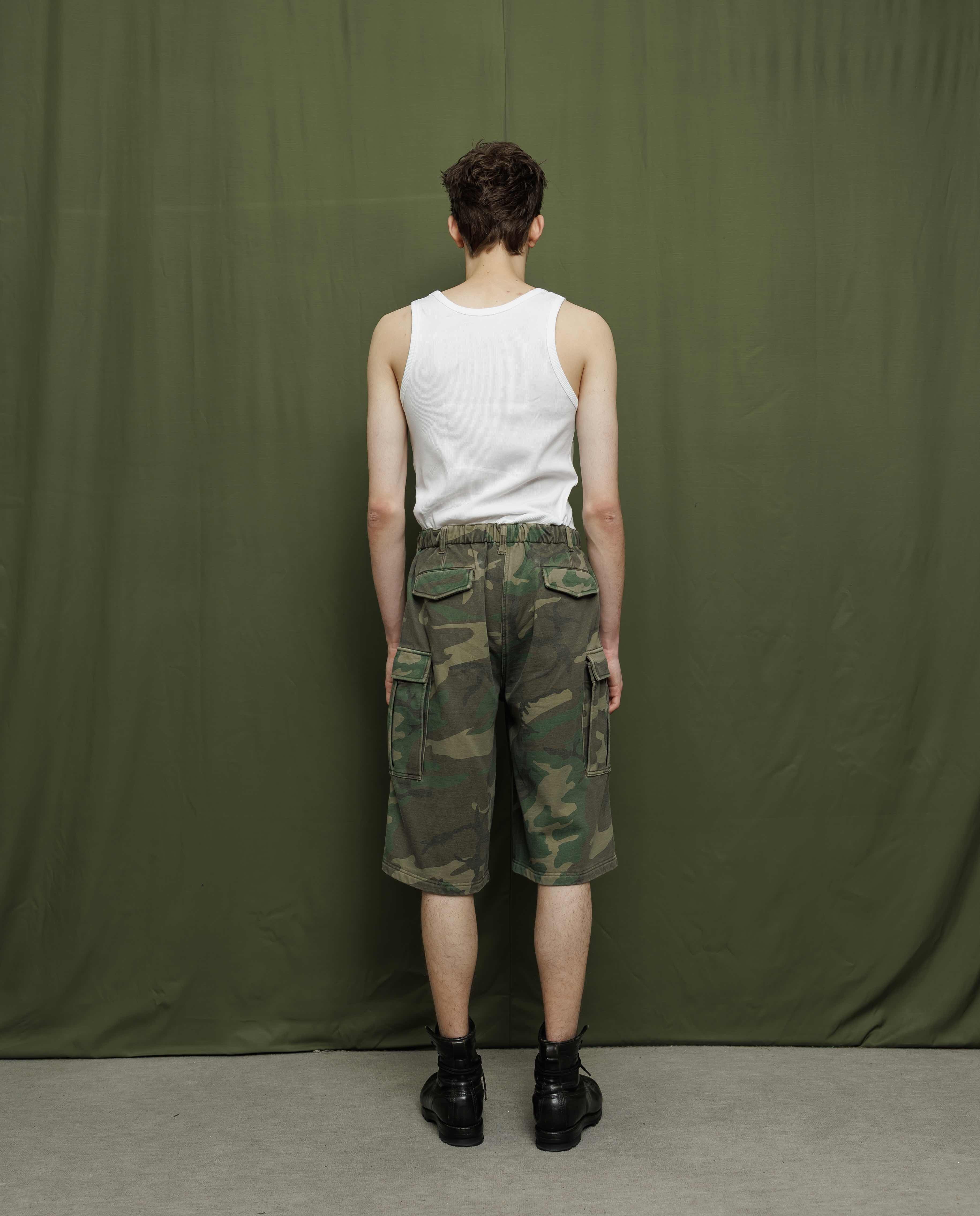 SUN FADED WASH SWEAT CARGO SHORT PANTS - WOODLAND CAMO